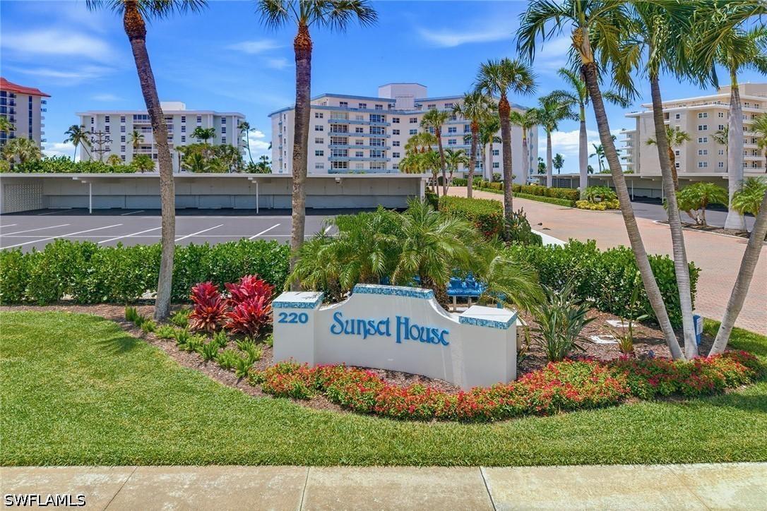 220 Seaview Ct. #413, Marco Island, FL 34145