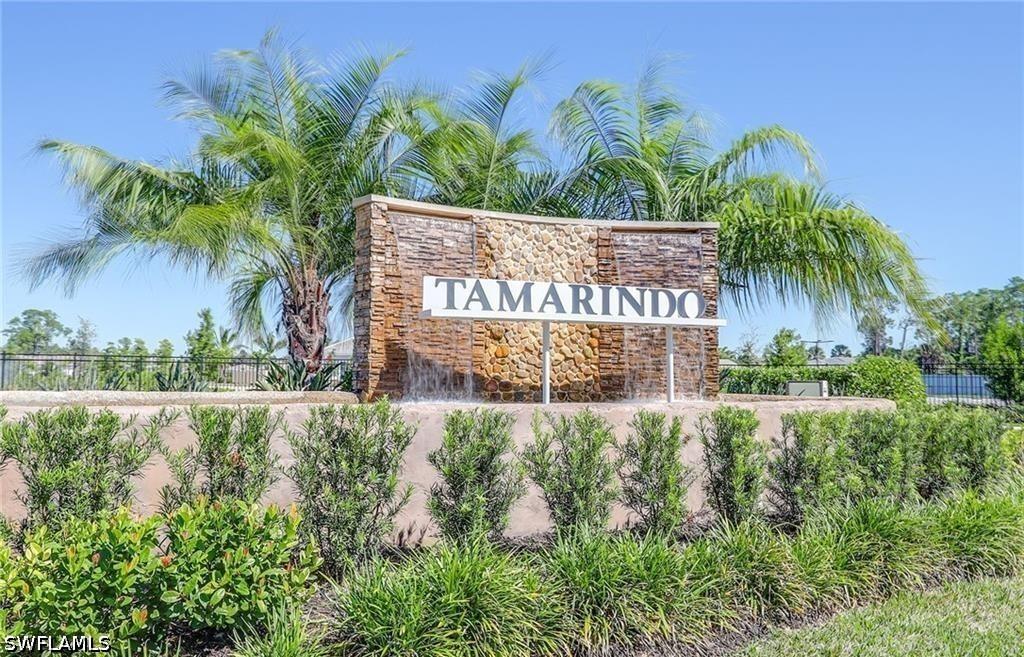 259 Tamarindo Ln., Naples, FL 34114