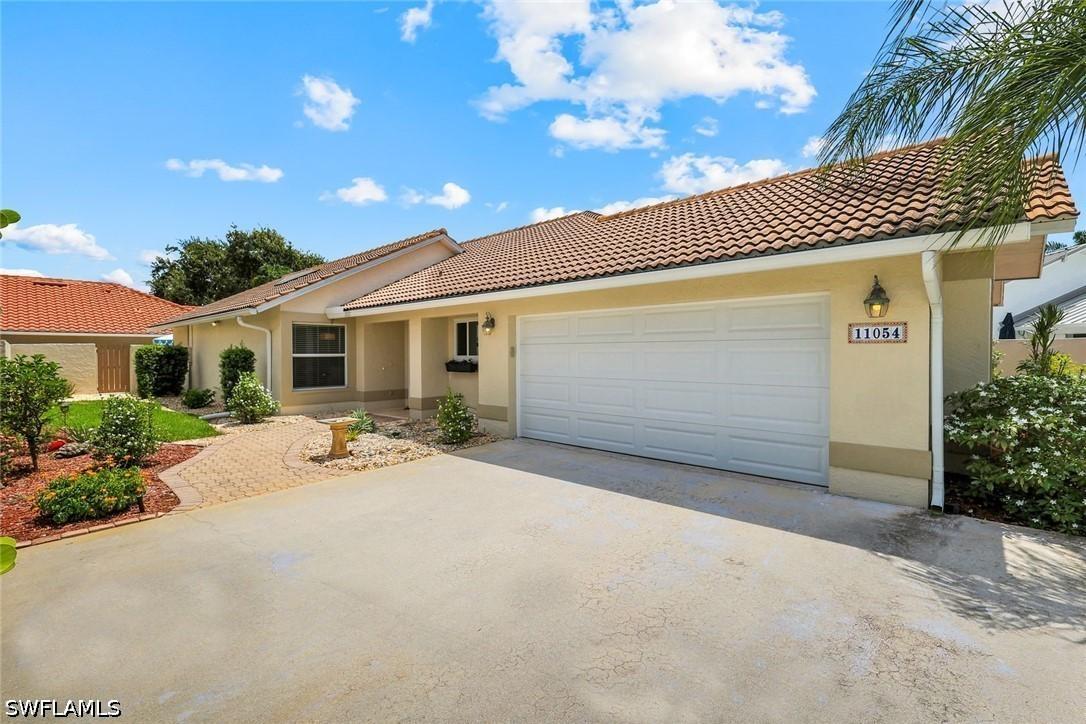 11054 Linnet Ln., Naples, FL 34119