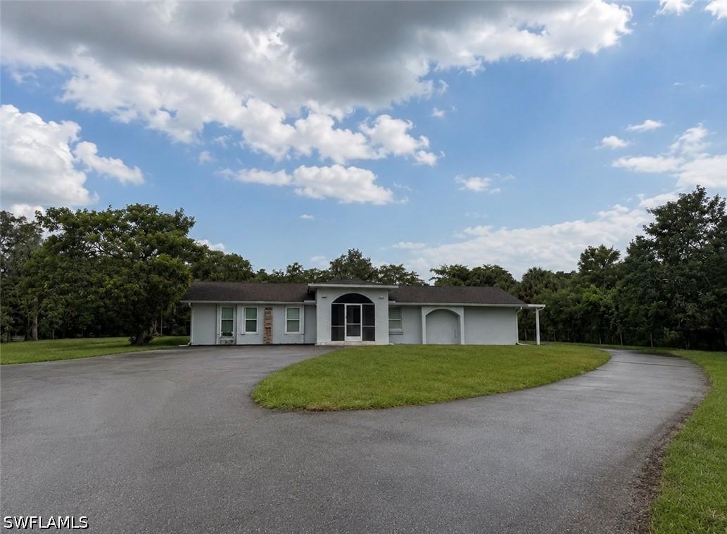 565 6th St., Naples, FL 34117