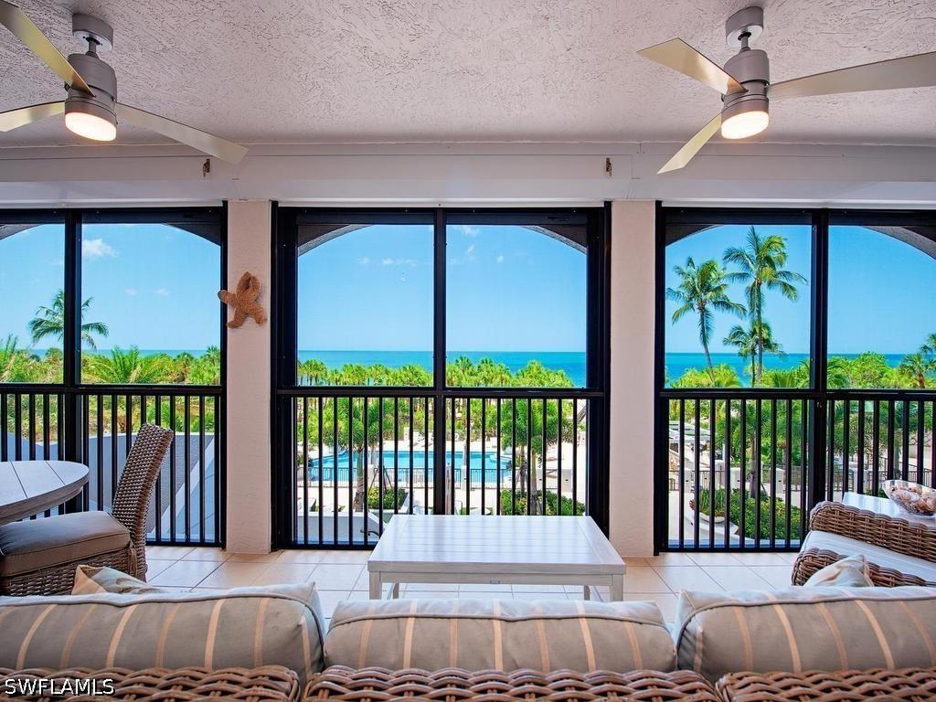 8171 Bay Colony Dr. #202, Naples, FL 34108