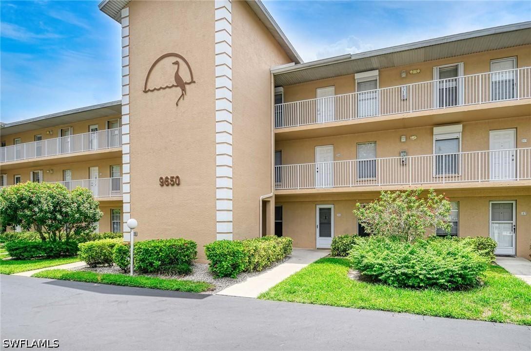 9650 Victoria Ln. #104, Naples, FL 34109