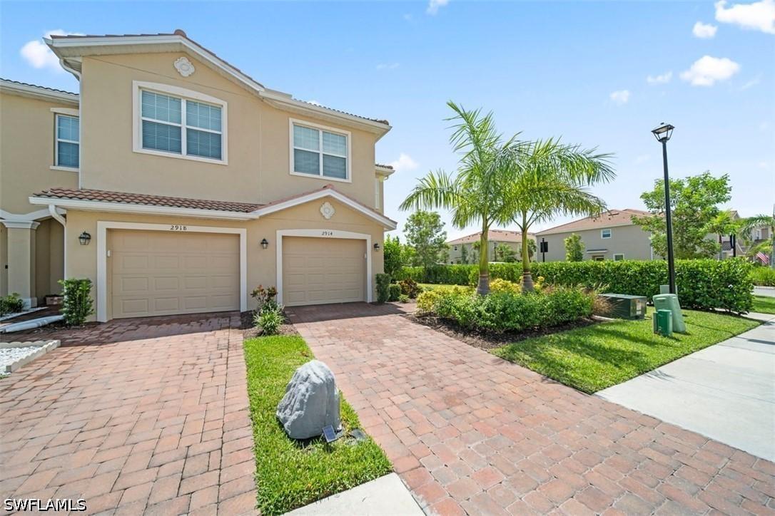 2914 Citrus St., Naples, FL 34120