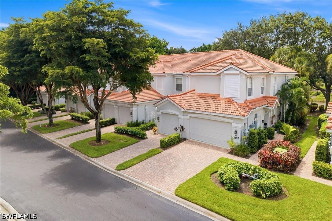 2190 Arielle Dr. #901, Naples, FL 34109