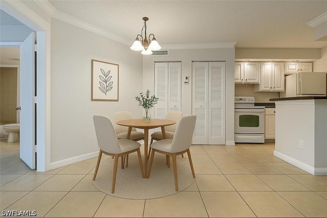 194 Santa Clara Dr. #12, Naples, FL 34104