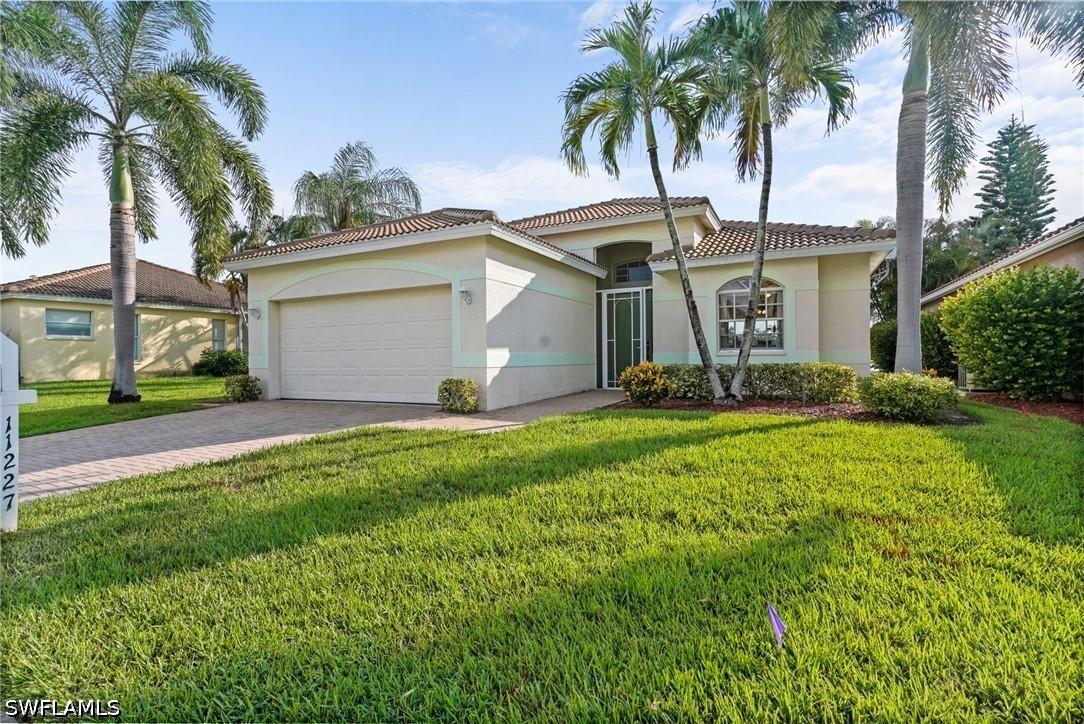11227 Lakeland Cir., Fort Myers, FL 33913