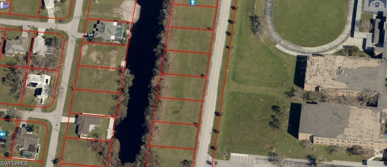 1702 NE 10th Pl., Cape Coral, FL 33909