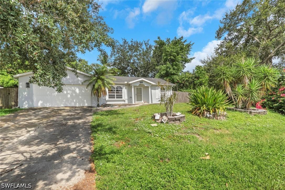 2001 48th St., Naples, FL 34116