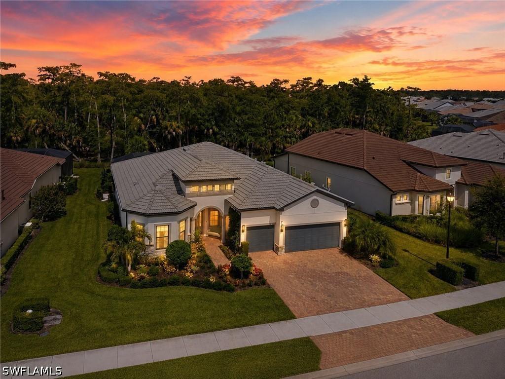 9439 Greyhawk Tr., Naples, FL 34120