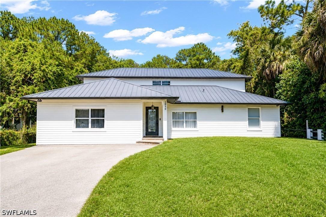 1030 39th St., Naples, FL 34117