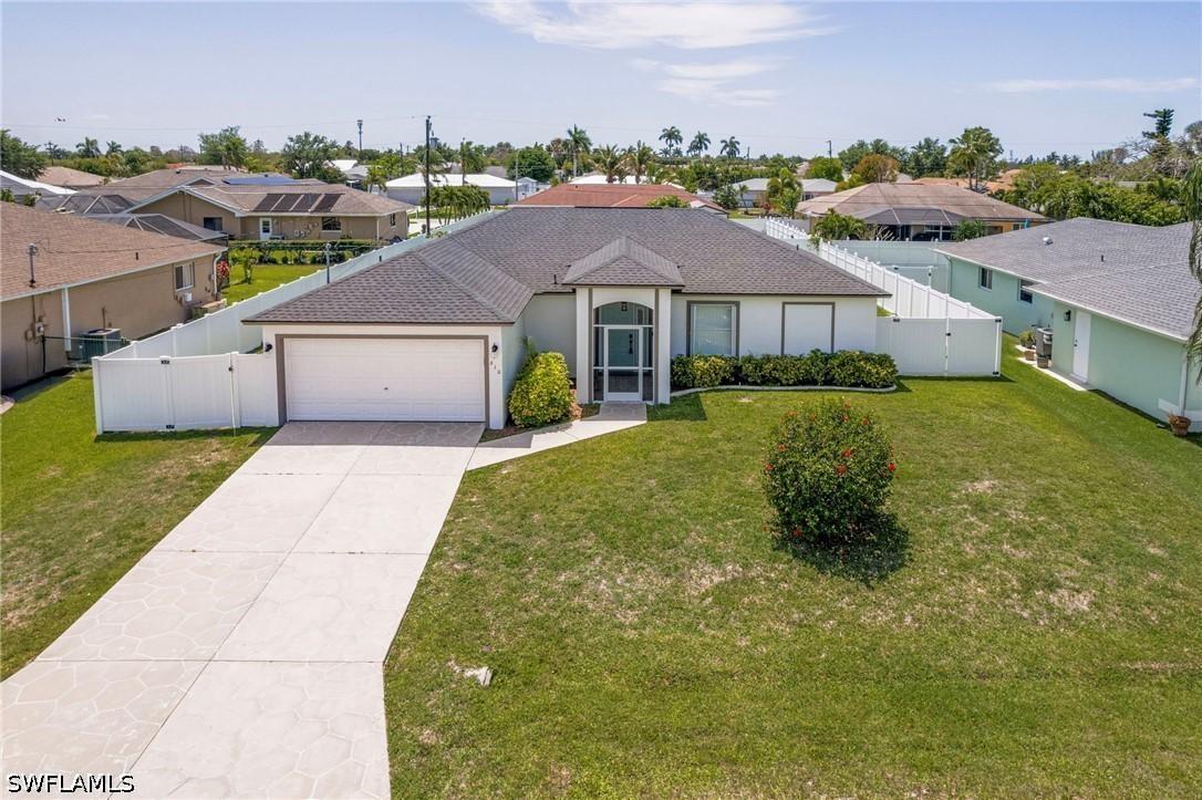 610 SE 21st Ln., Cape Coral, FL 33990