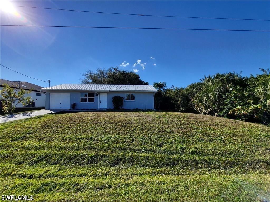 6143 Hester Ave., Fort Myers, FL 33905