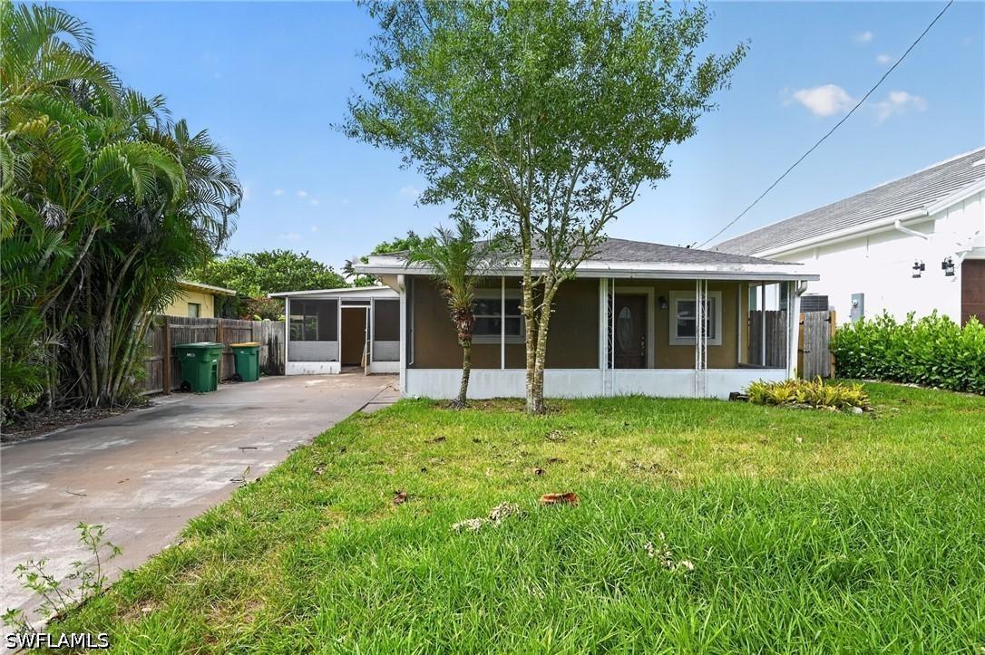 1266 Trail Terrace Dr., Naples, FL 34103