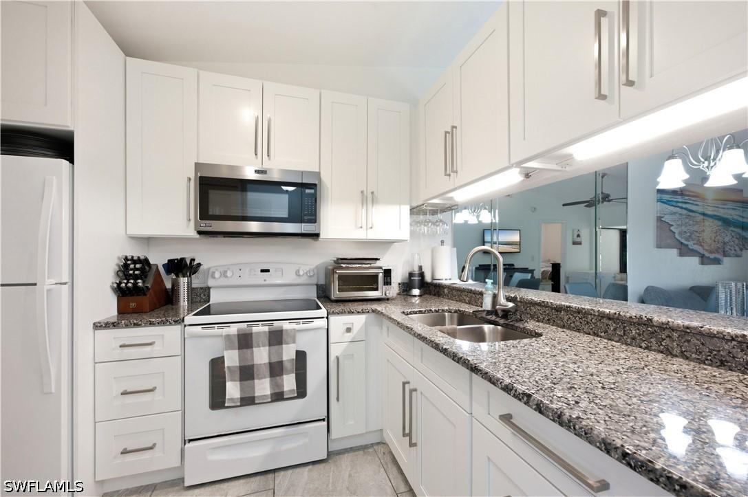 2041 Pine Isle Ln., Naples, FL 34112