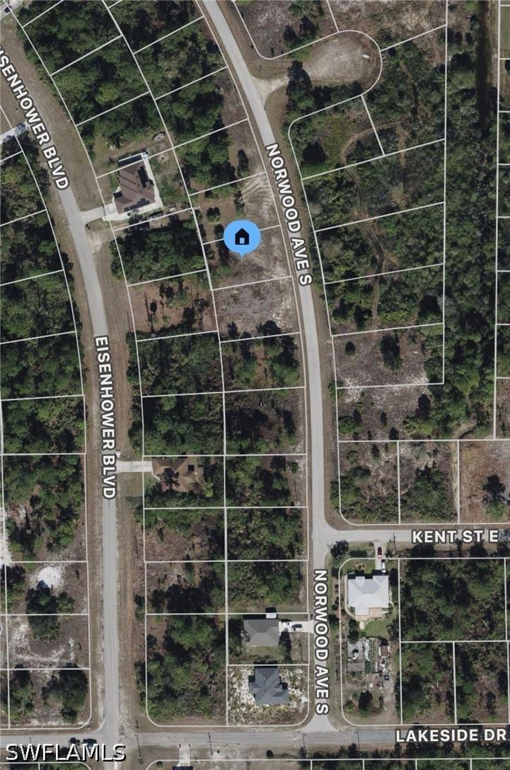 452 Norwood Ave., Lehigh Acres, FL 33974