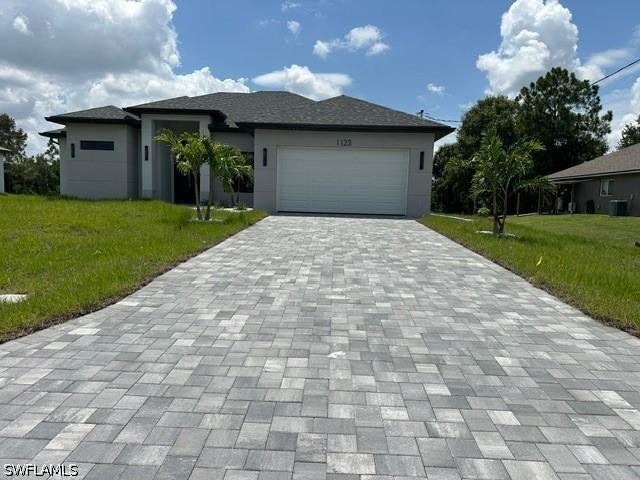 1121 Cariston Ave., Lehigh Acres, FL 33971