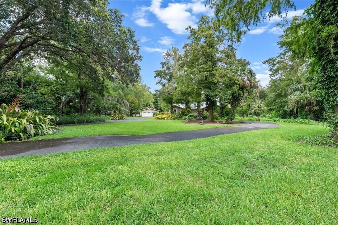 5247 Cherry Wood Dr., Naples, FL 34119