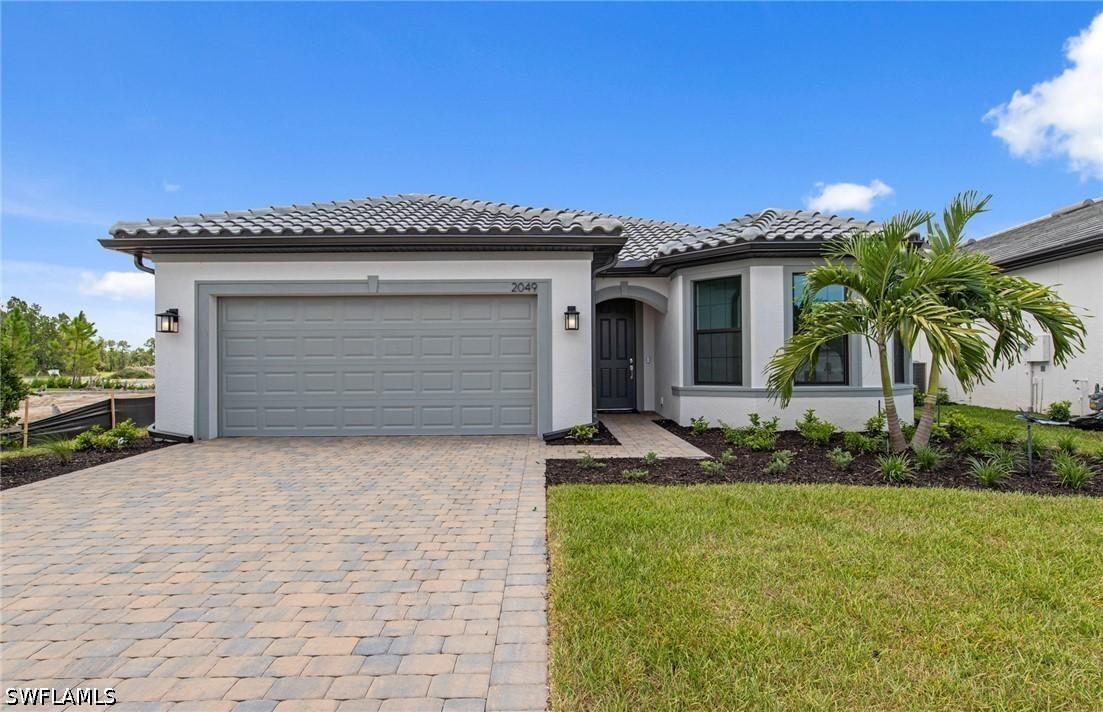 2049 Terreno Blvd., Naples, FL 34120