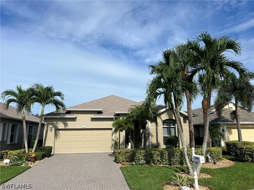 9269 Palm Island Cir., North Fort Myers, FL 33903