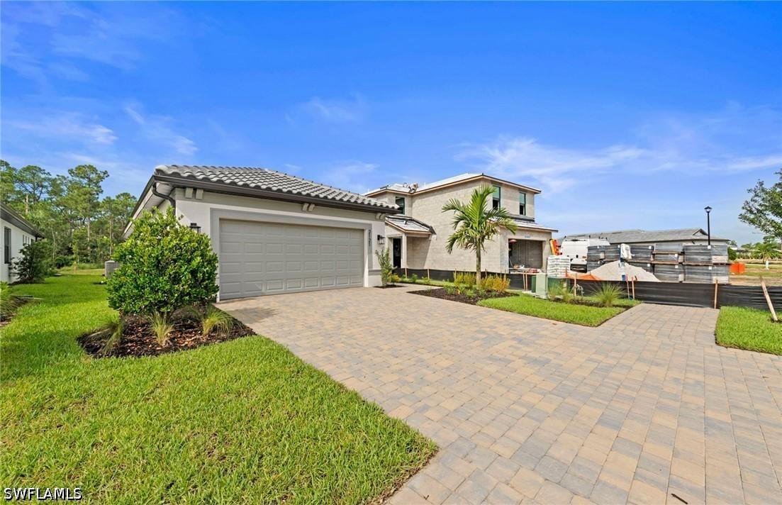 2121 Seville Ln., Naples, FL 34120