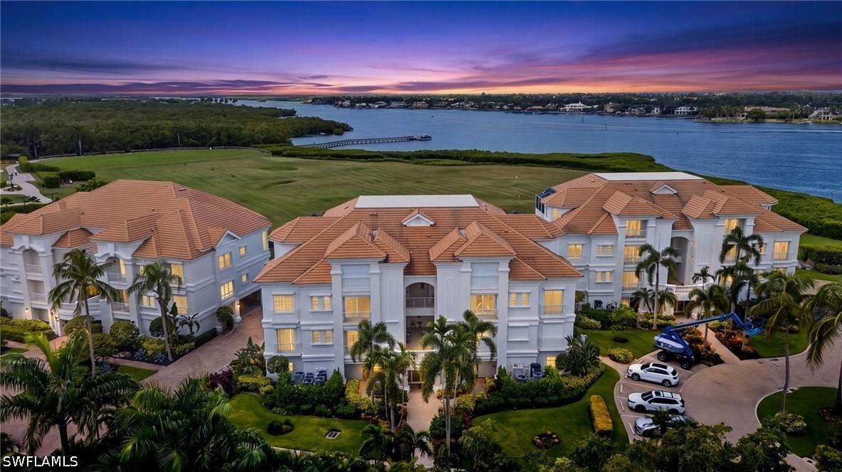 1600 Star Point Ln. #2-201, Naples, FL 34112