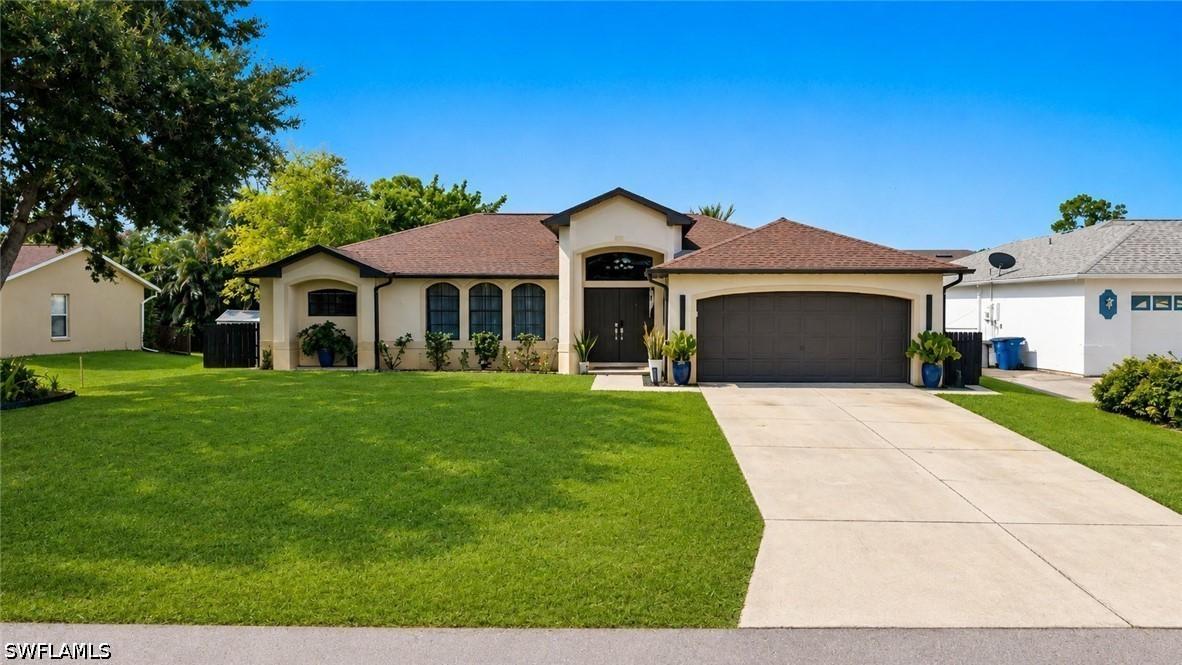 9052 Cypress Dr., Fort Myers, FL 33967