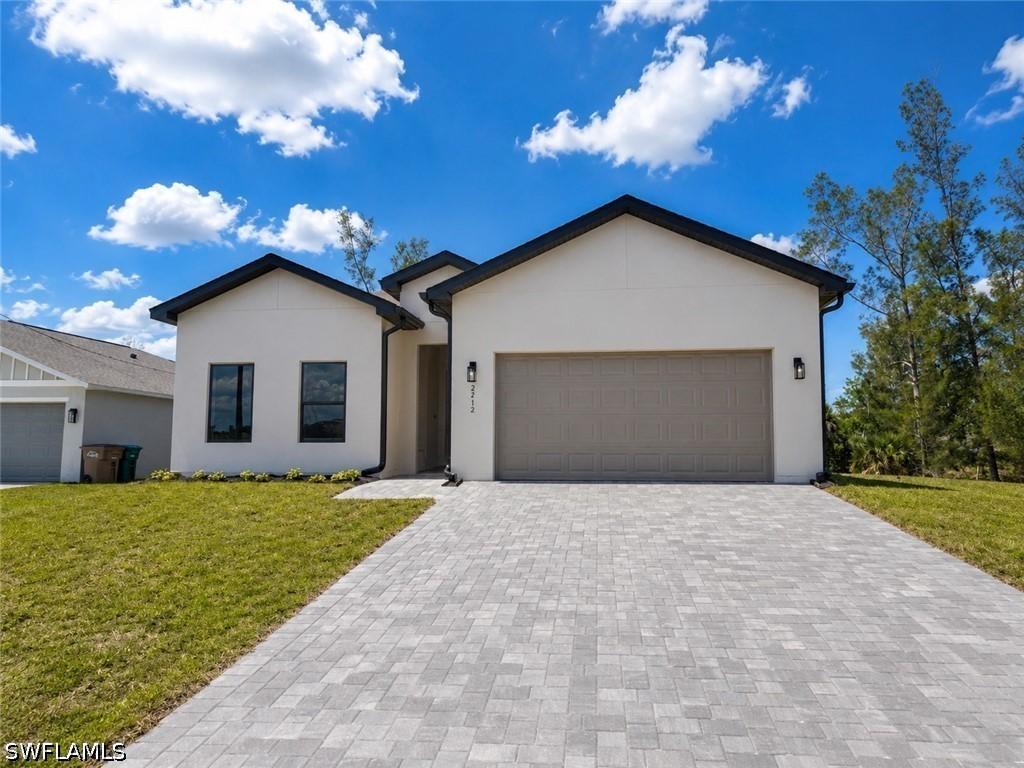 2212 NE 39th Ter., Cape Coral, FL 33909