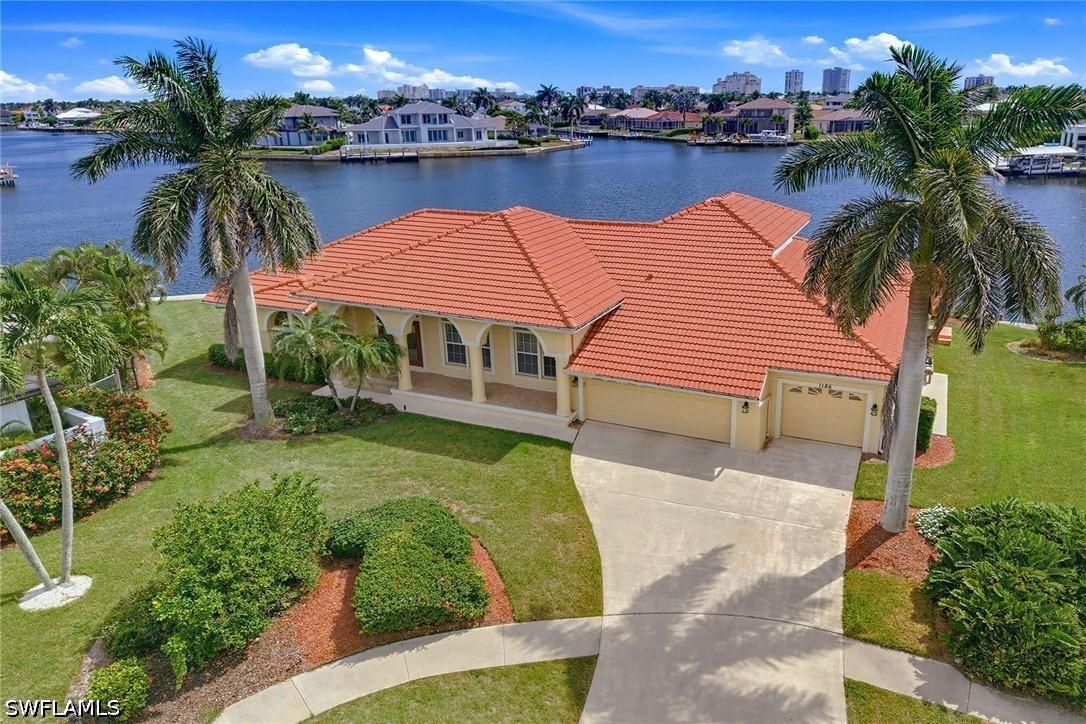 1186 Strawberry Ct., Marco Island, FL 34145