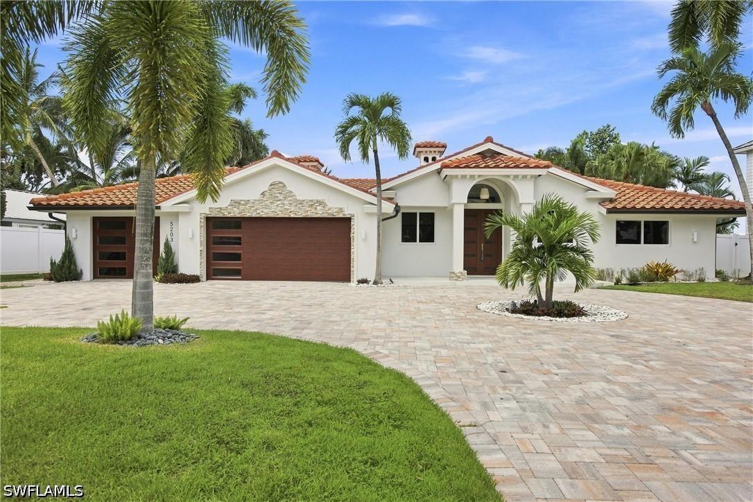 5203 Starfish Ave., Naples, FL 34103