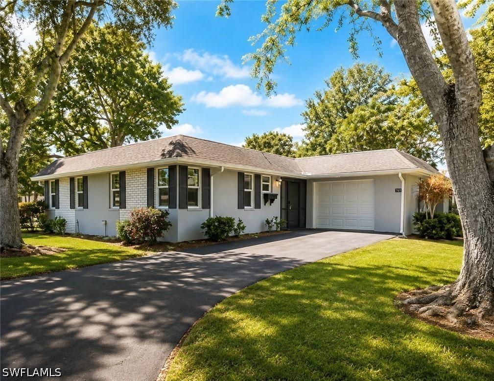 225 Georgetown Blvd. #25, Naples, FL 34112