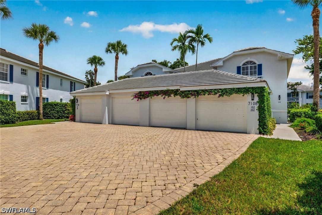 7108 Barrington Cir. #202, Naples, FL 34108