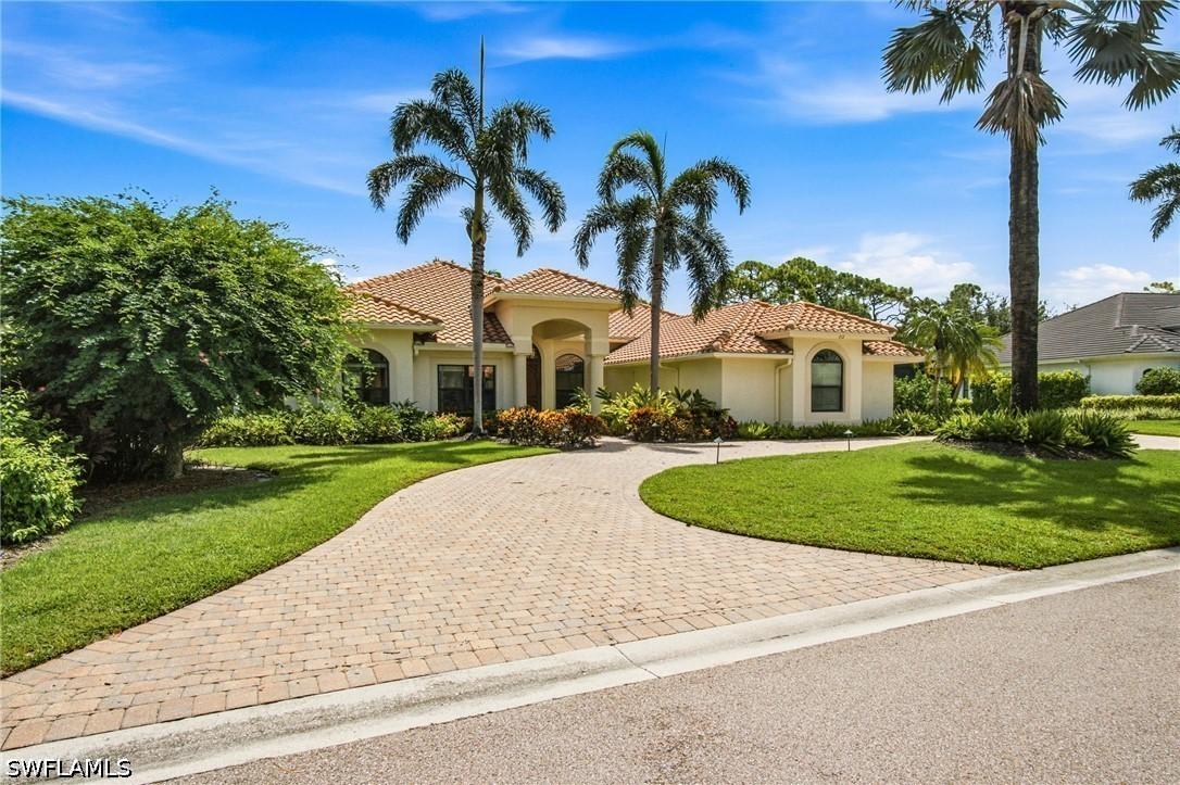 212 Cheshire Way, Naples, FL 34110