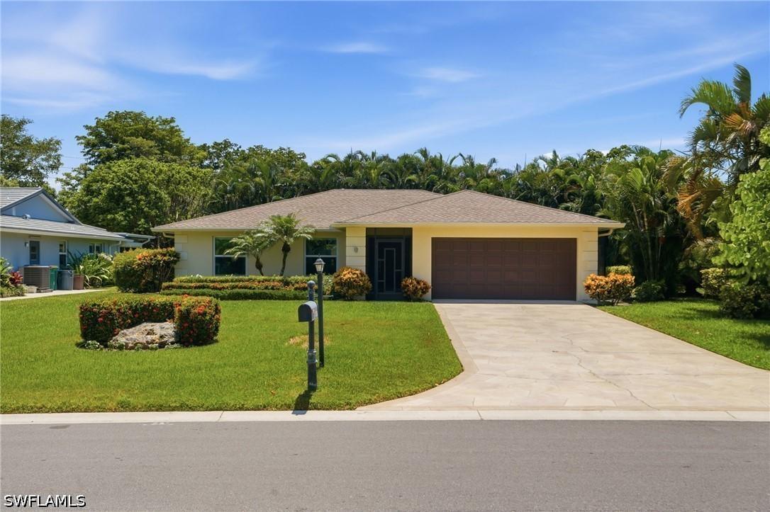 4601 Evergreen Lake Rd., Naples, FL 34112