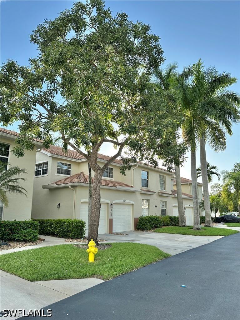 354 Dover Pl. #202, Naples, FL 34104