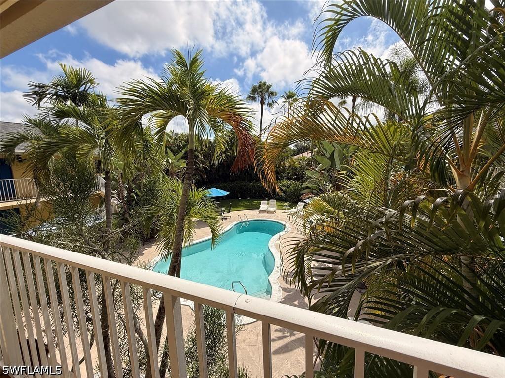 4290 Gulfstream Dr. #12, Naples, FL 34112