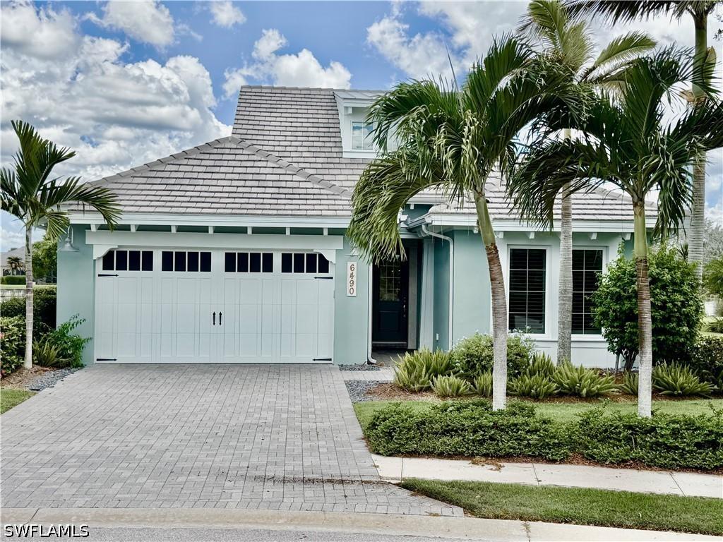 6490 Warwick Ave., Naples, FL 34113