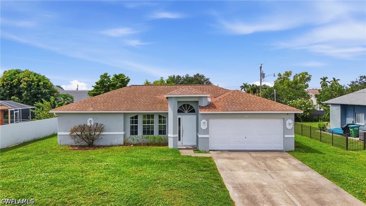 202 SW 11th Ter., Cape Coral, FL 33991