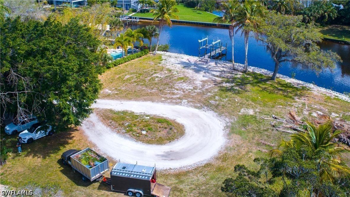 27201 Del Ln., Bonita Springs, FL 34135