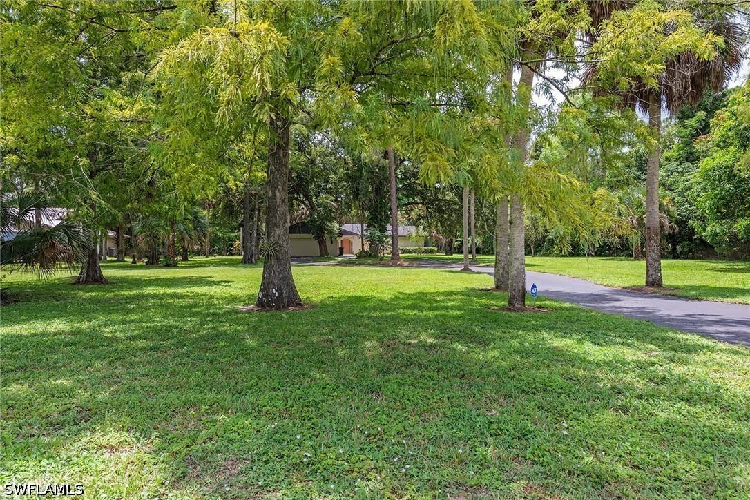 6040 Lancewood Way, Naples, FL 34116