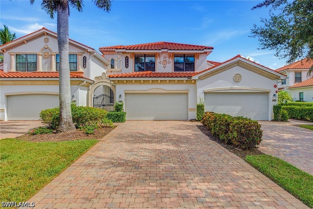 3153 Aviamar Cir. #202, Naples, FL 34114