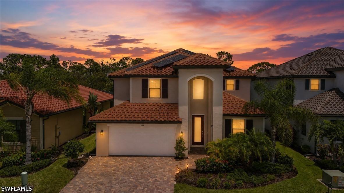 1588 Vizcaya Ln., Naples, FL 34113