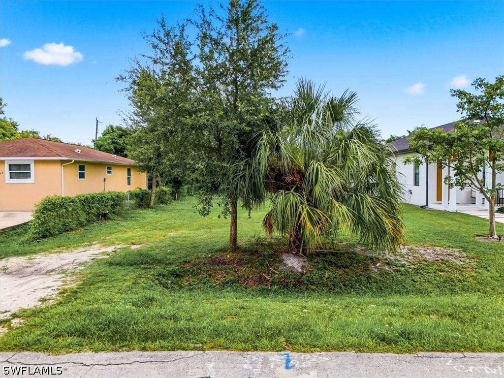 2814 Barrett Ave., Naples, FL 34112