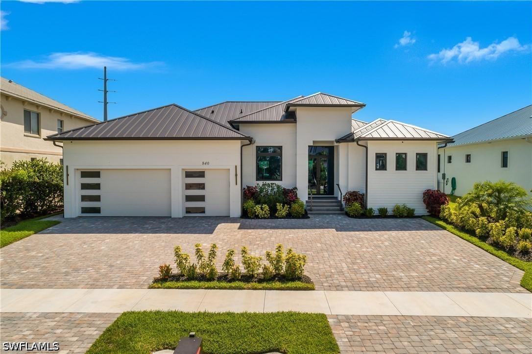 840 Rose Ct., Marco Island, FL 34145