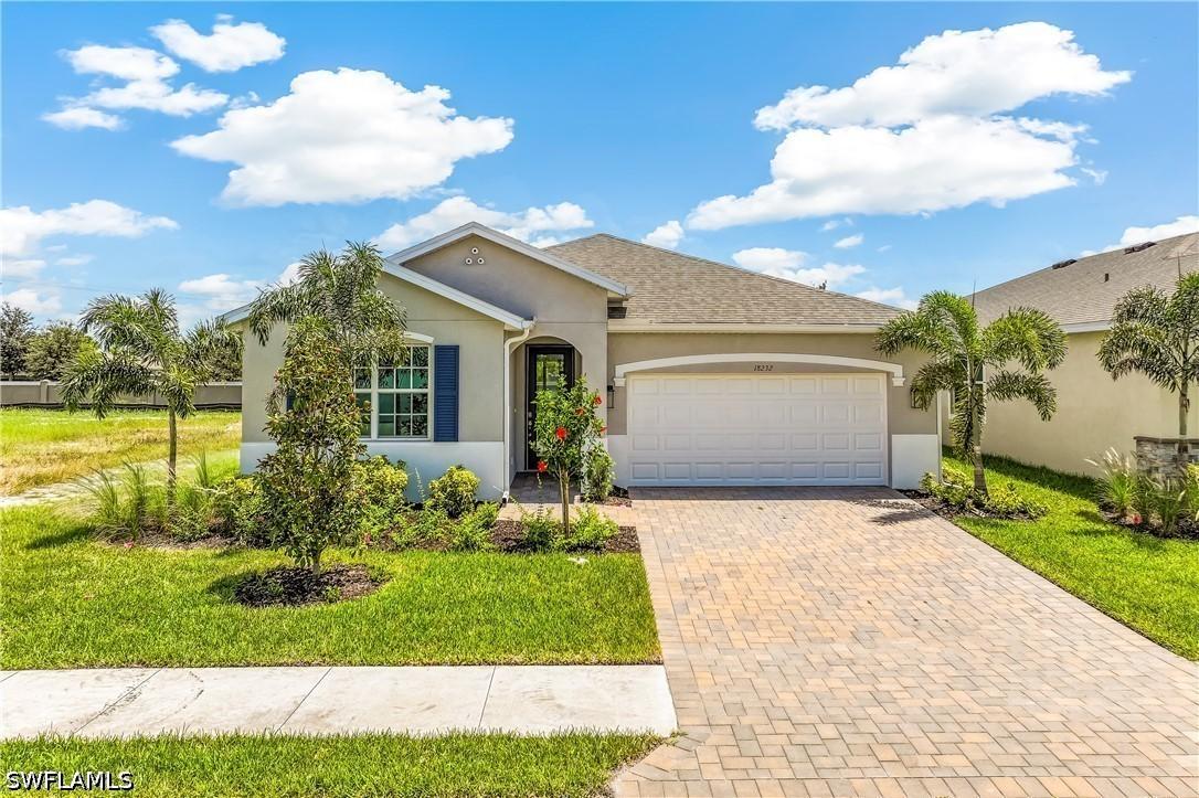 18232 Water Crossing Dr., North Fort Myers, FL 33917