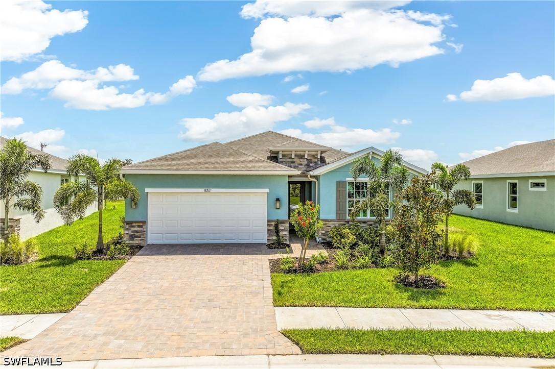 18212 Water Crossing Dr., North Fort Myers, FL 33917
