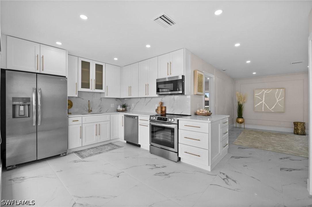 105 Harrison Rd. #4, Naples, FL 34112