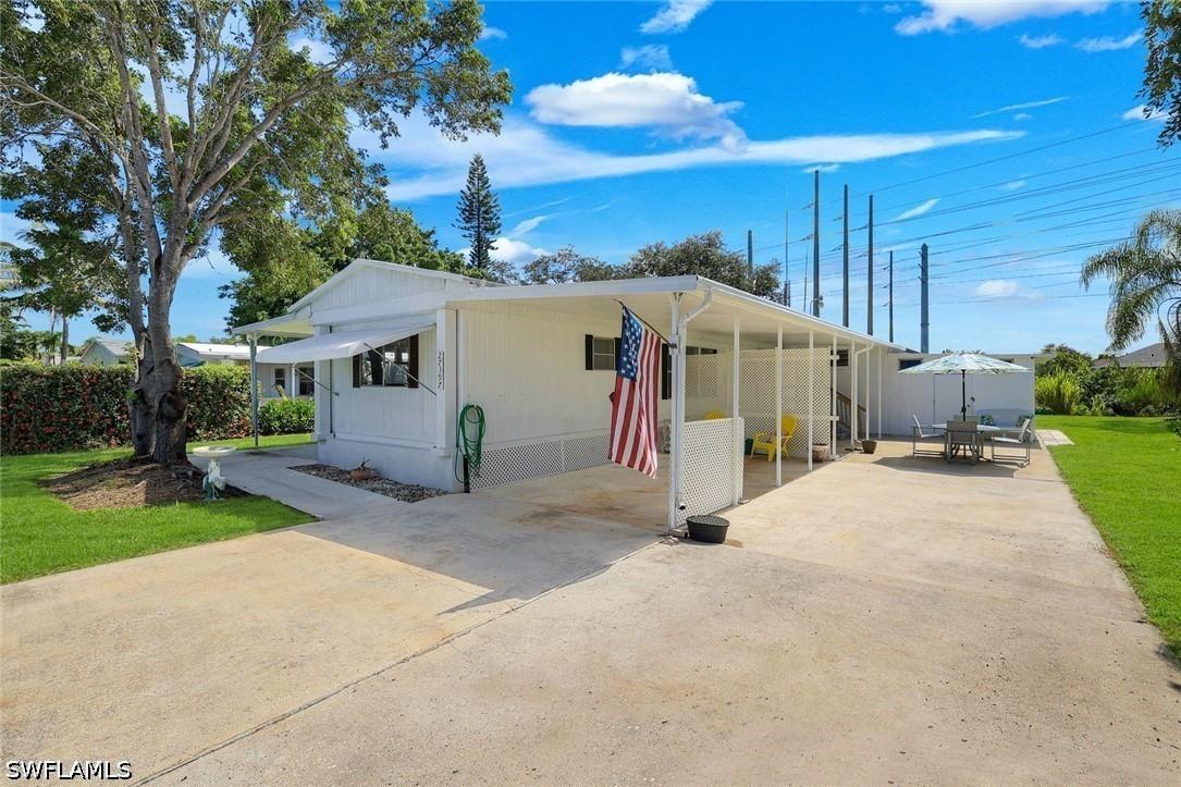 27397 Duvernay Dr., Bonita Springs, FL 34135