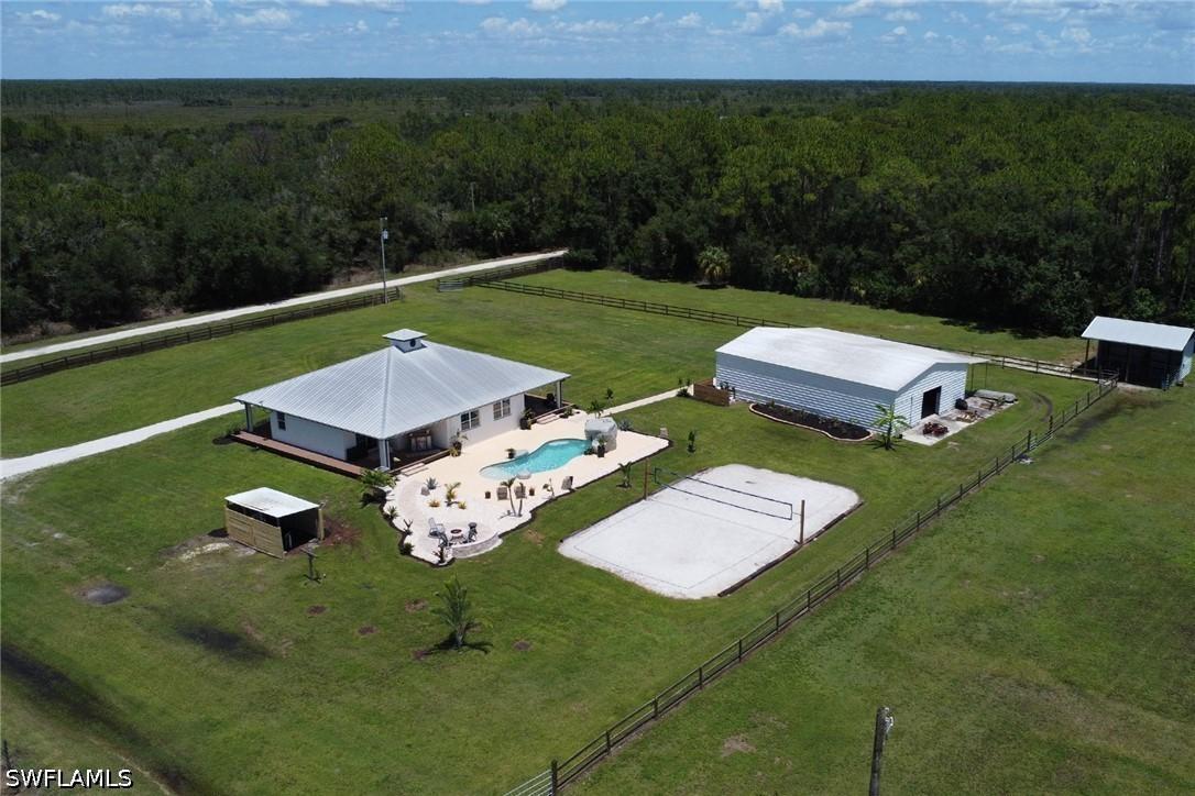 37061 Rickard Ln., North Fort Myers, FL 33917