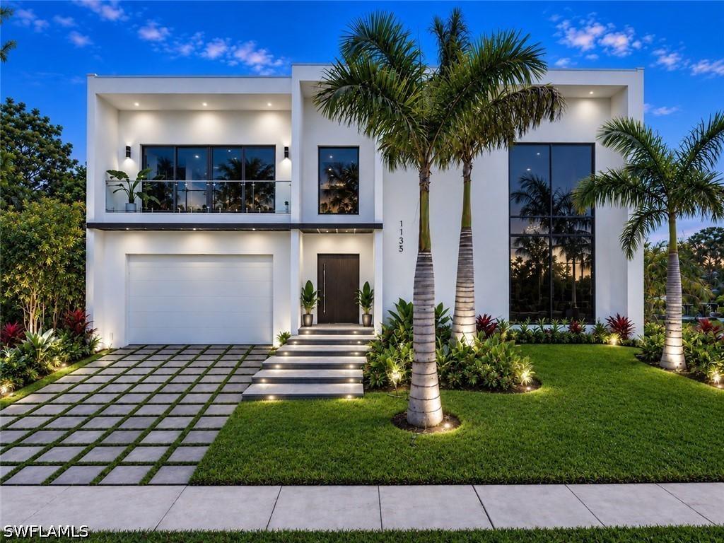 1135 Bluebird Ave., Marco Island, FL 34145