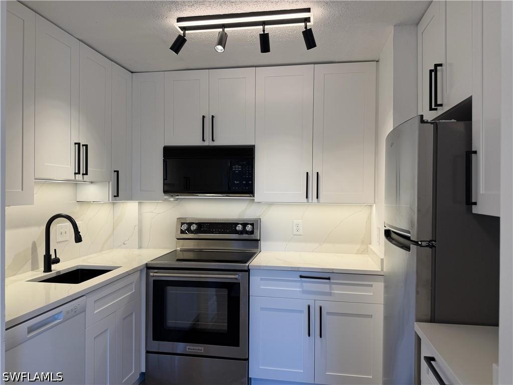 2350 W 1st St. #303, Fort Myers, FL 33901